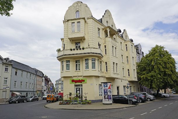Bald unser neues Ladenlokal: Neuendorfer Straße 1-3 (Maifelder Hof) in Koblenz